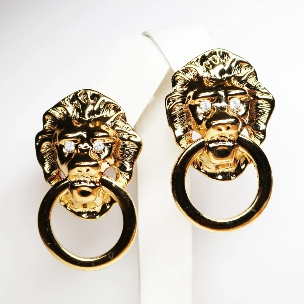 ✨ VINTAGE KJL Lion's Head Doorknocker Earrings 🌟 - Picture 3 of 16